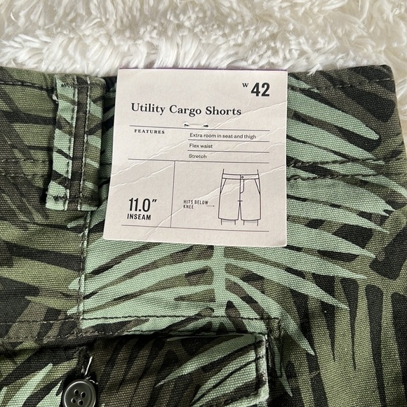 Men’s Goodfellows Green Summer Cargo Utility Shorts - Picture 7 of 9